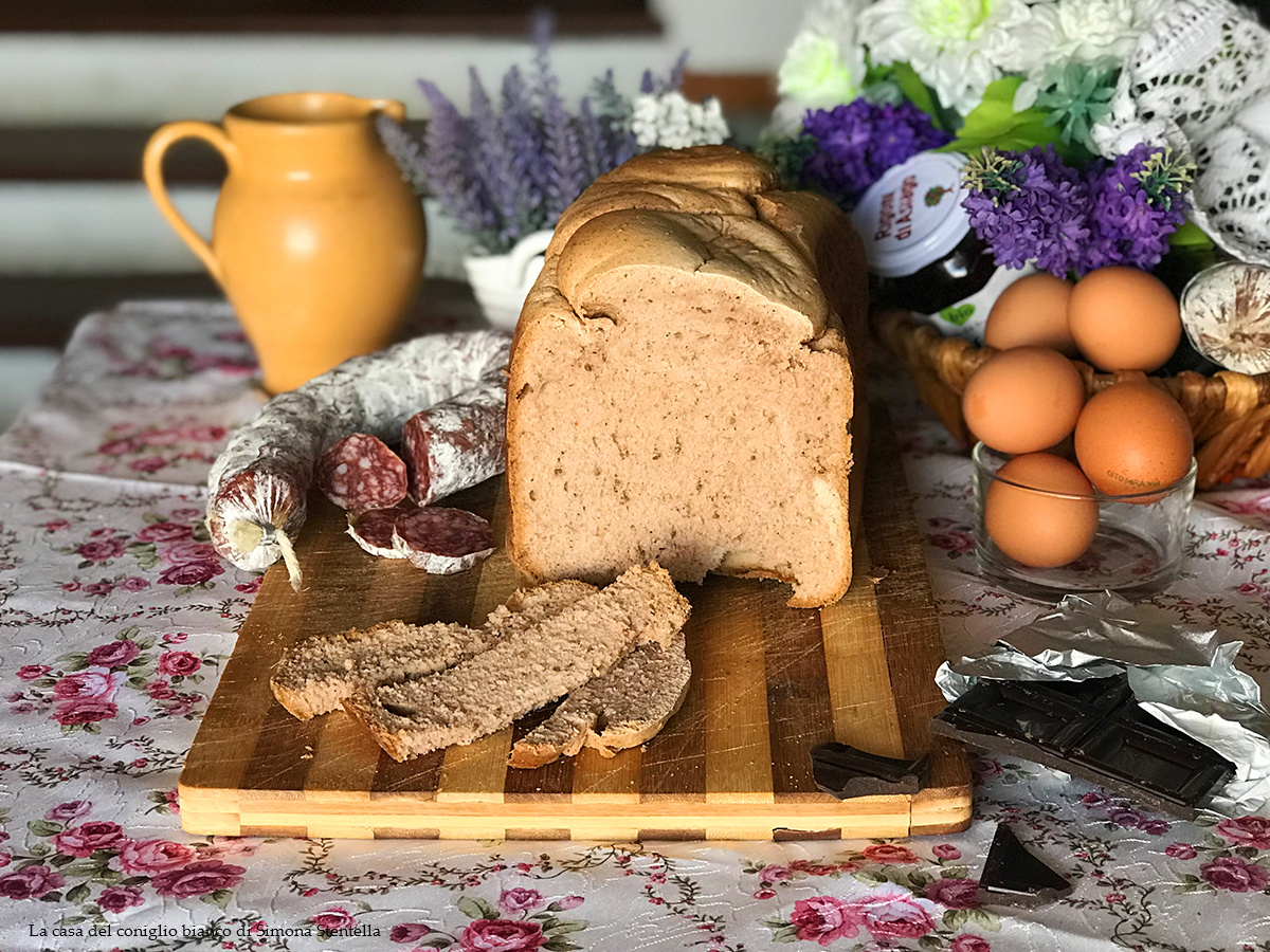 izza di Pasqua dolce senza glutine, senza latte e burro, senza uova e con stevia al posto dello zucchero.